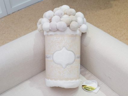 Плед Софи де Марко Multi-ball (молоко)